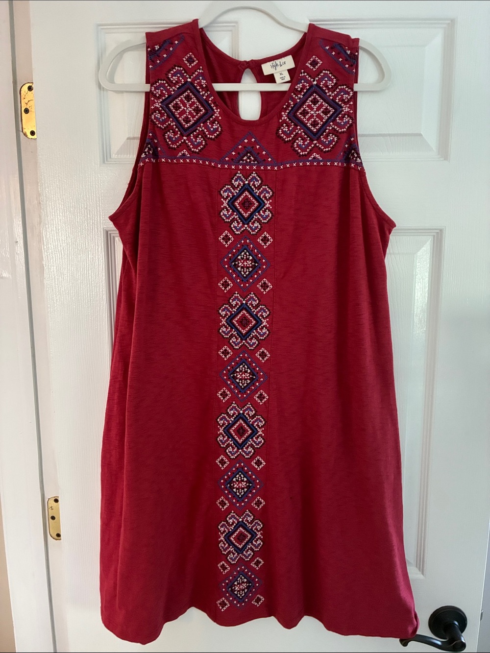 Style & Co. Red Sleeveless Shift Dress w/ Blue & White Embroidery, size XL